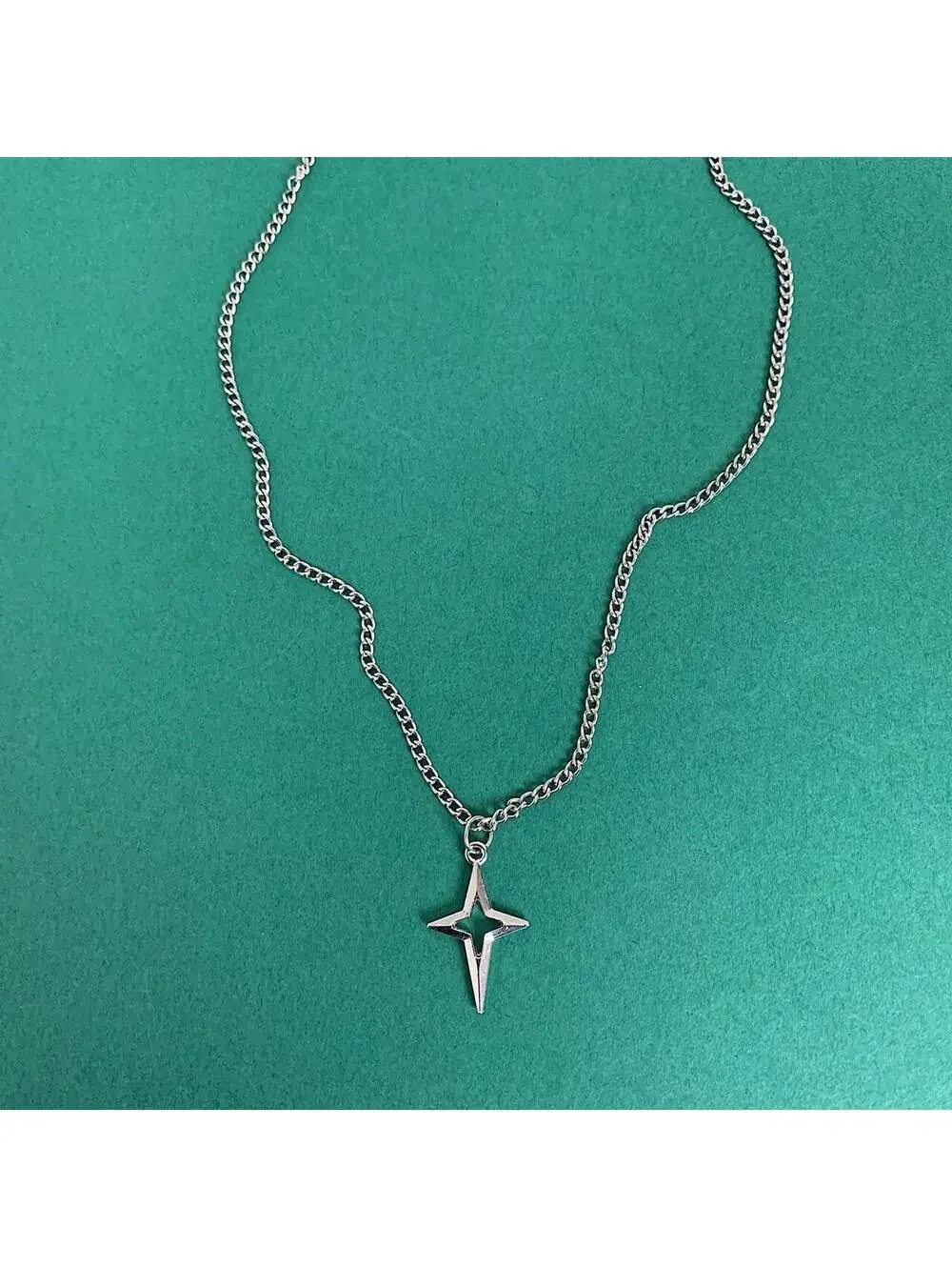 Y2k 2000s Cyber grunge silver star opium necklace. Cool simple design. Chain is
